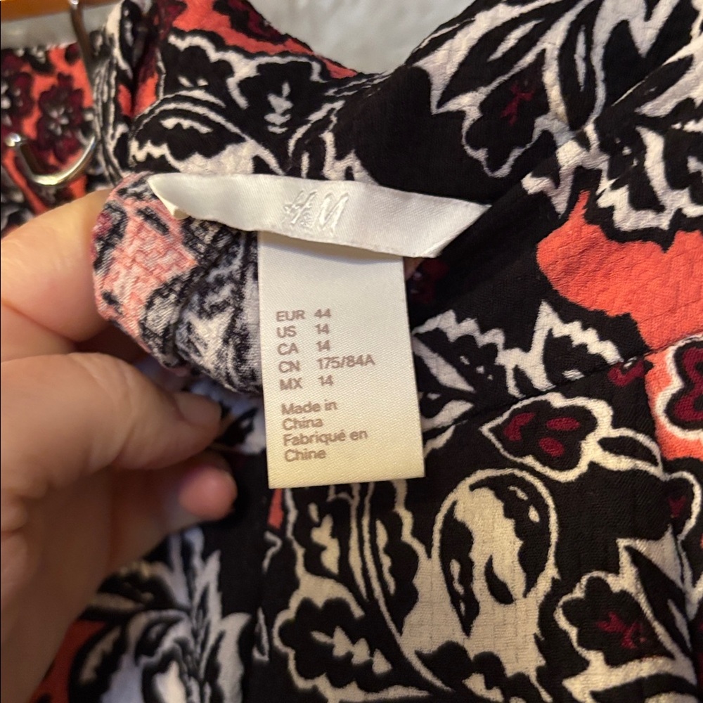 H & M Skirt Size 14 - Picture 4 of 5